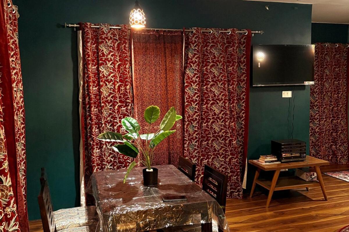 Apartment Blue Bells Highway Lodge, *