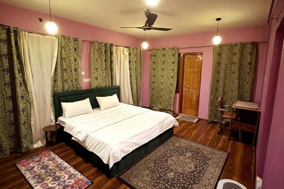 Blue Bells Highway Lodge, * Srinagar (Jammu and Kashmir)
