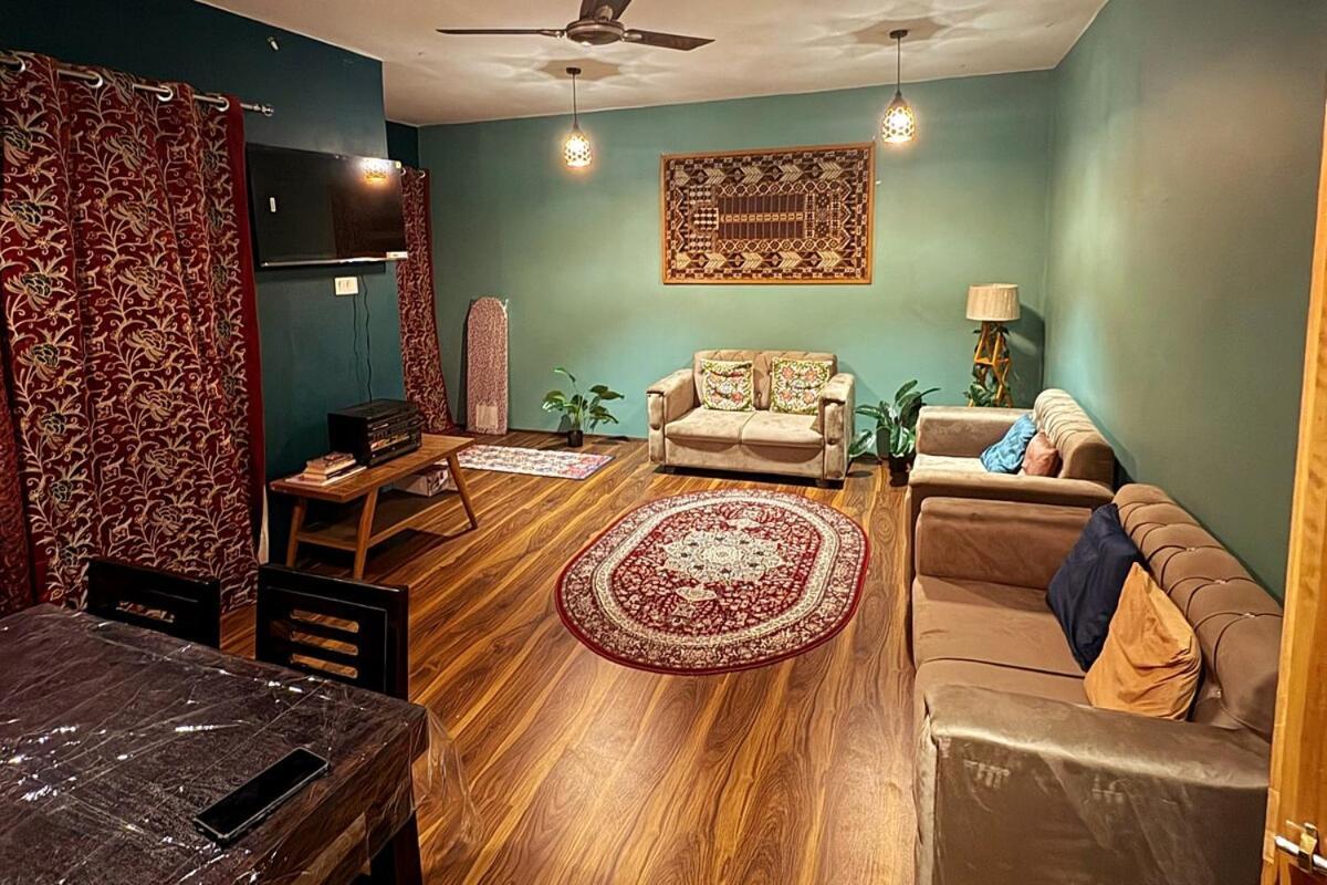Blue Bells Highway Lodge, * Srinagar (Jammu and Kashmir)