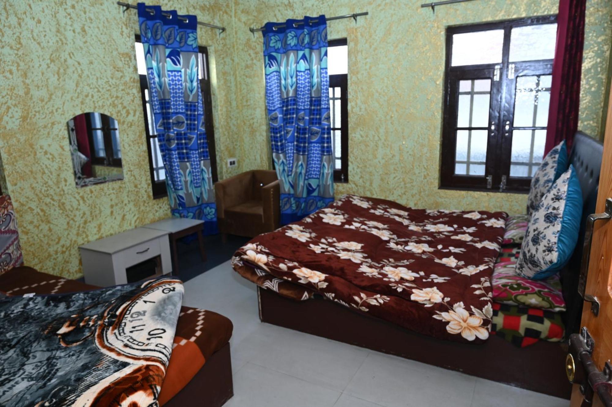 Hotel Sunlight Srinagar (Jammu and Kashmir)