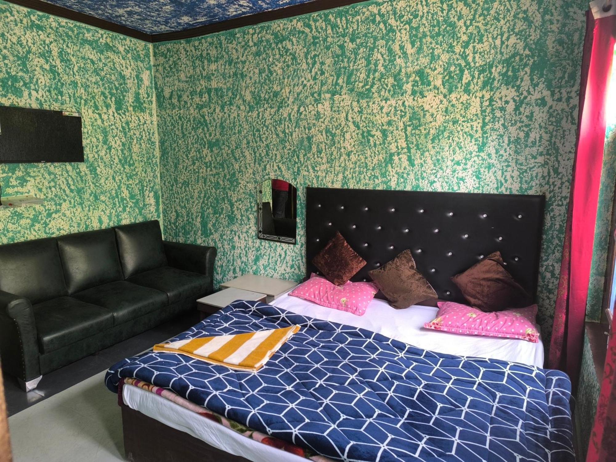 Sunlight Hotel 3*