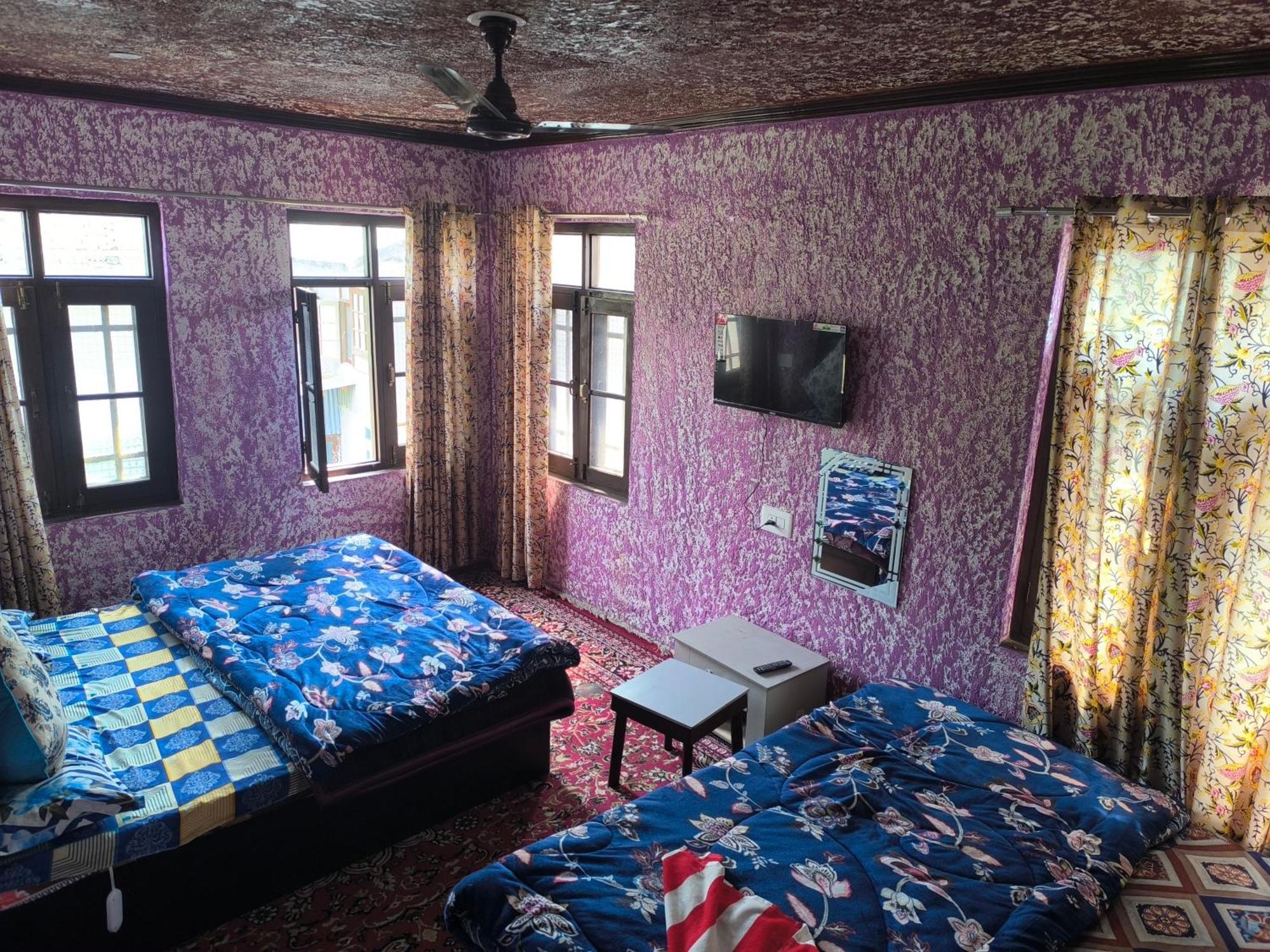 Sunlight Hotel 3*