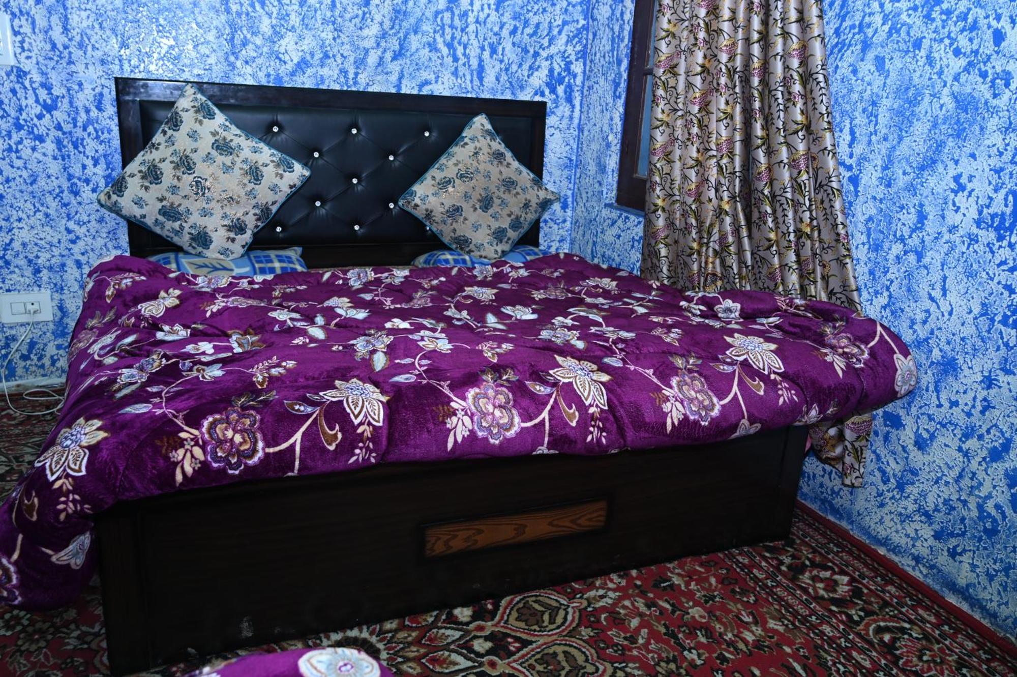 Sunlight Hotel 3*