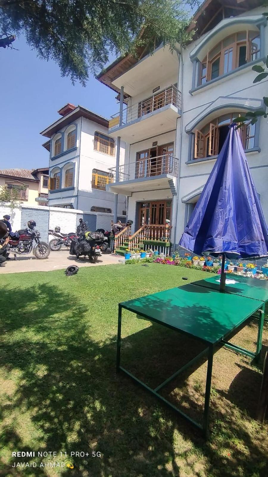 Moonshine Hostel Srinagar (Jammu and Kashmir)