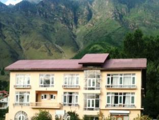 Avenue Hotel