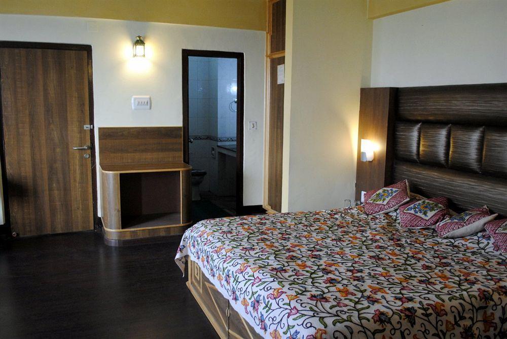 Welcome At Dal 3* Srinagar (Jammu and Kashmir)