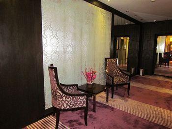 Pine Spring Wazir Bagh Hotel