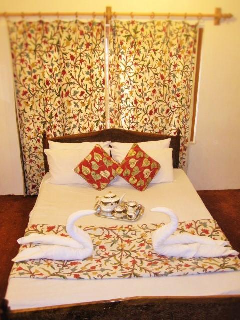 Guest house Basera Residency Srinagar (Jammu and Kashmir)