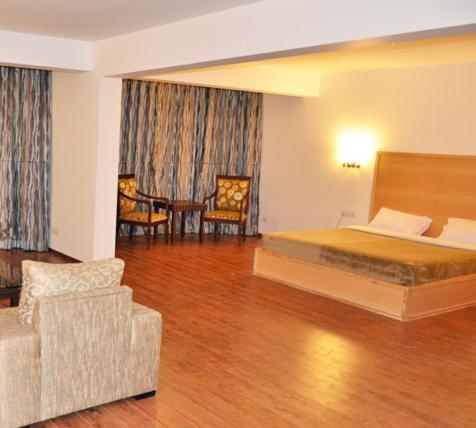 Hotel Grand Mahal