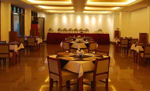 Grand Mahal Hotel Srinagar (Jammu and Kashmir)