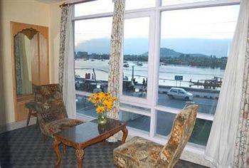 Duke Hotel 3*