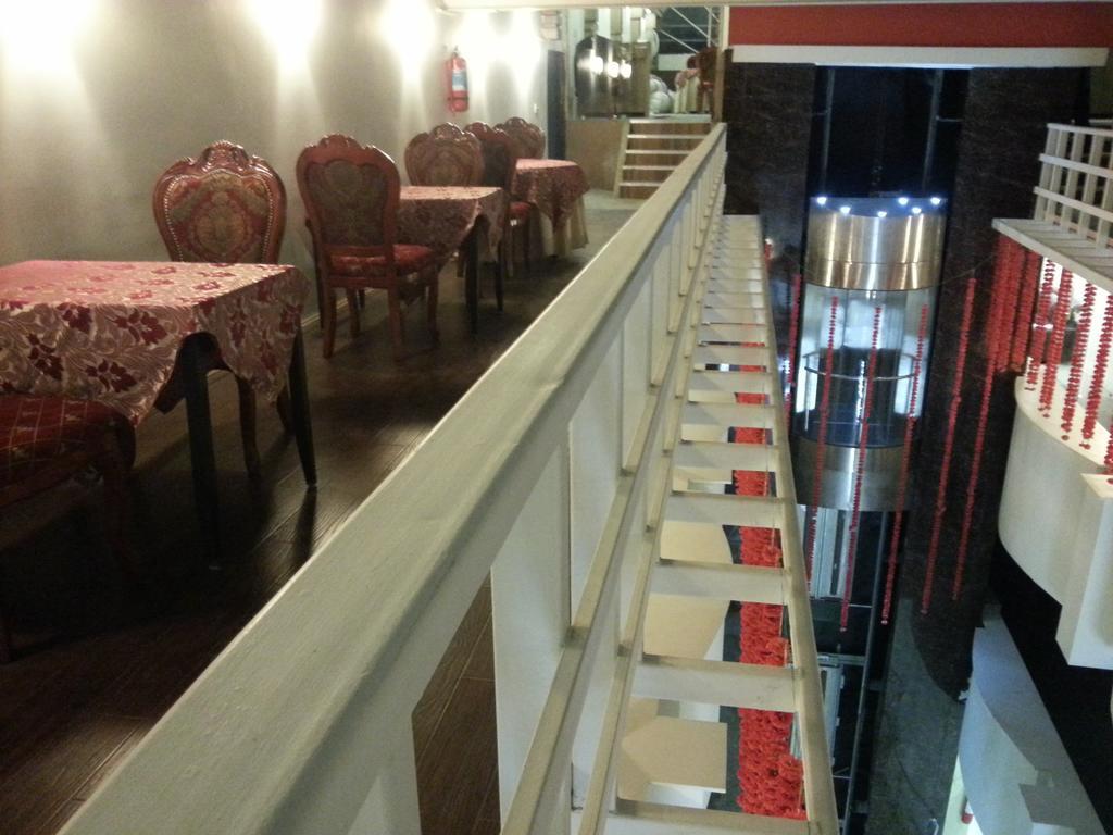 Hotel Hotel Aksa Srinagar (Jammu and Kashmir)