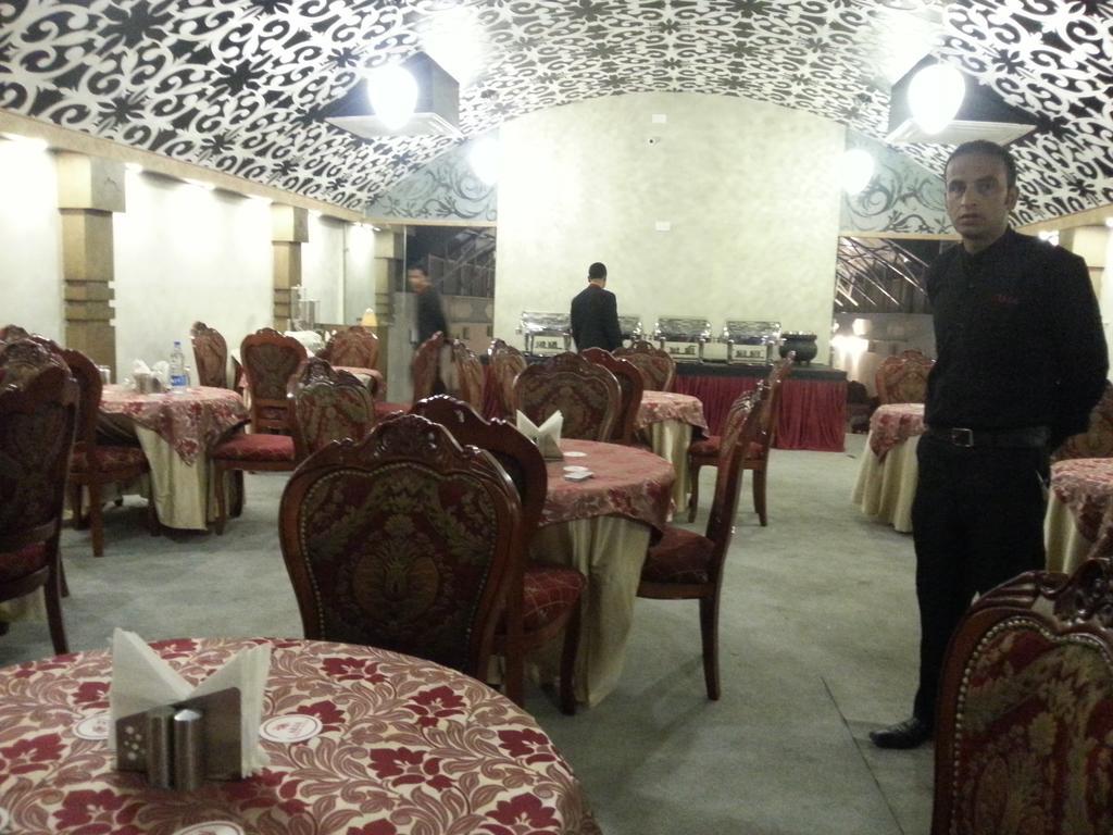 Hotel Aksa 4* Srinagar (Jammu and Kashmir)