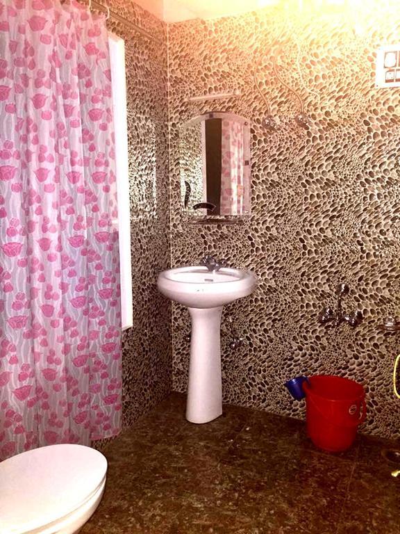 Inn Humza Srinagar (Jammu and Kashmir)
