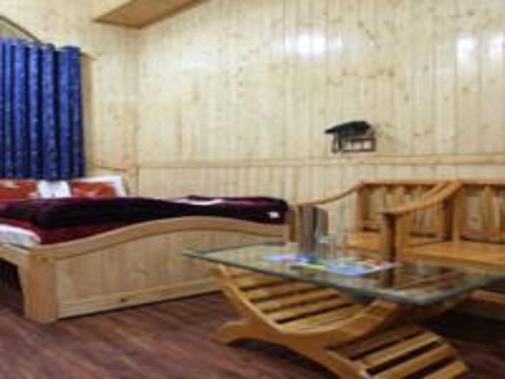 Hotel Gull Srinagar (Jammu and Kashmir)