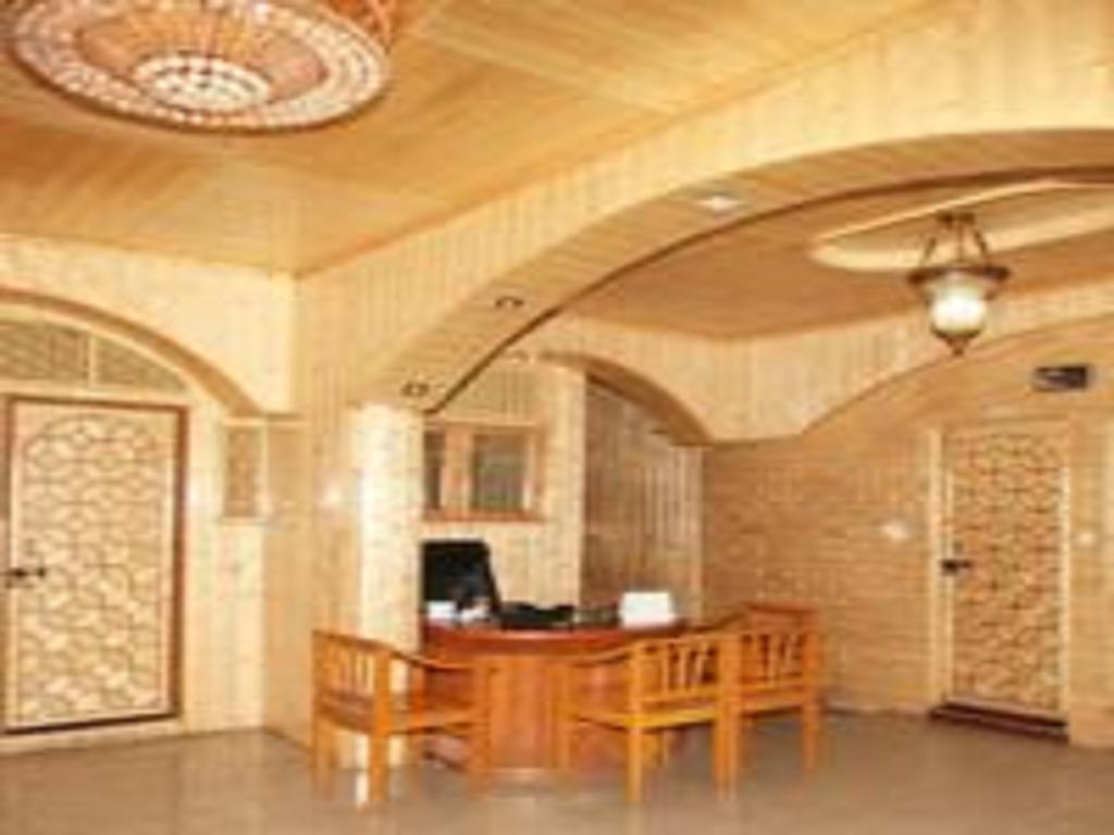 Gull Hotel Srinagar (Jammu and Kashmir)
