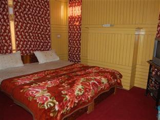 Grand Samad * Srinagar (Jammu and Kashmir)