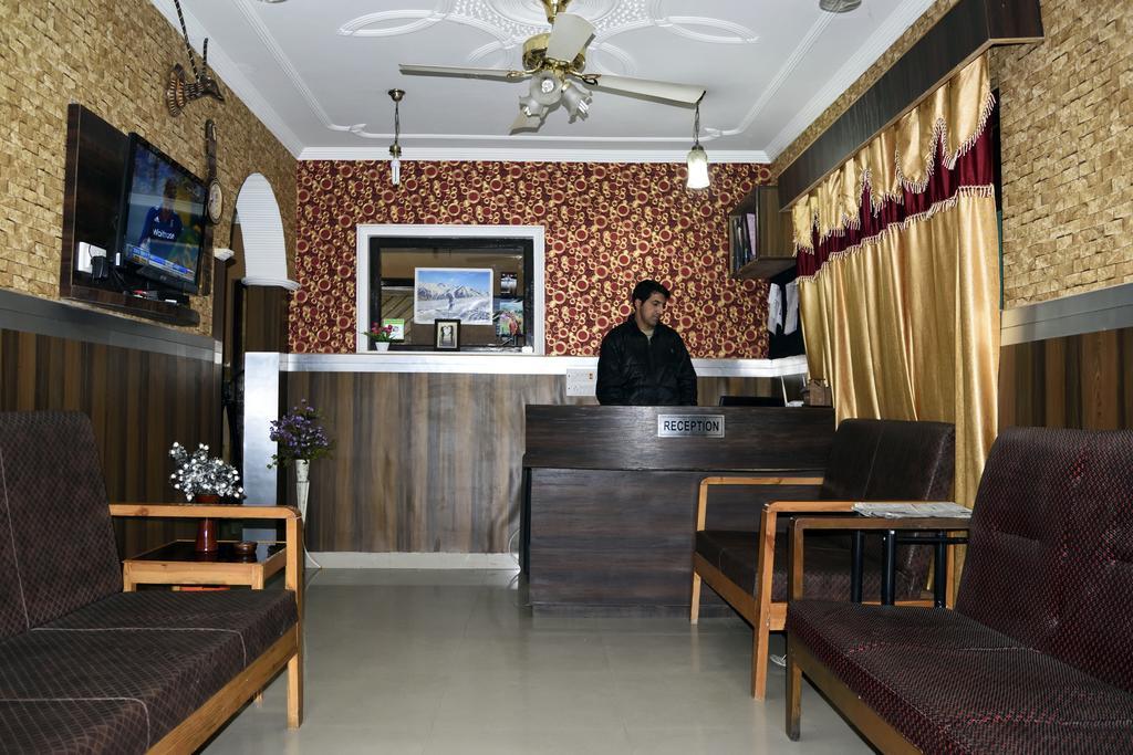 Hotel Kashmir Srinagar (Jammu and Kashmir)