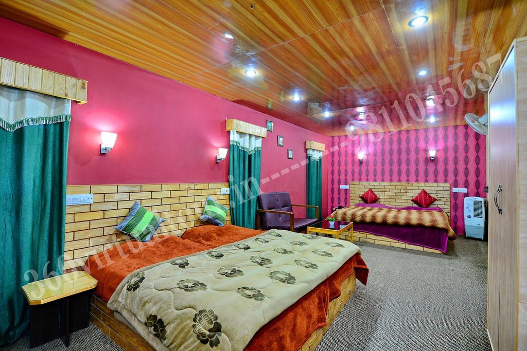 Hotel Kashmir 2*