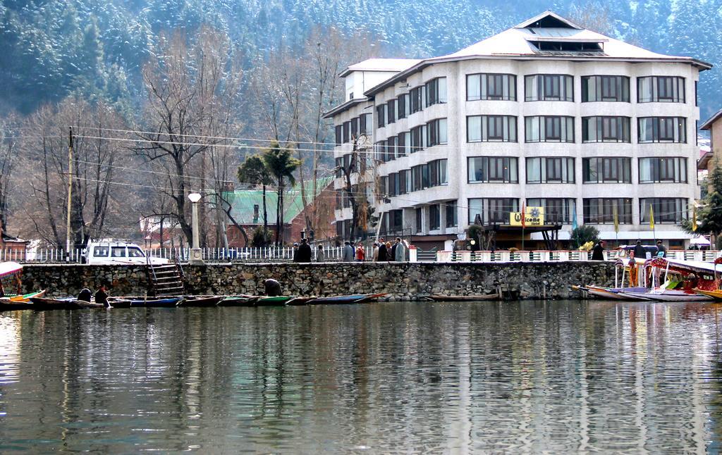 Welcome At Dal 3* Srinagar (Jammu and Kashmir)