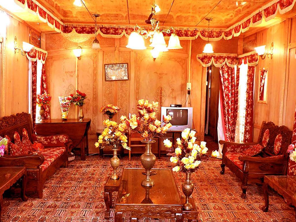 Botel Aziz Group Of Houseboats Srinagar (Jammu and Kashmir)