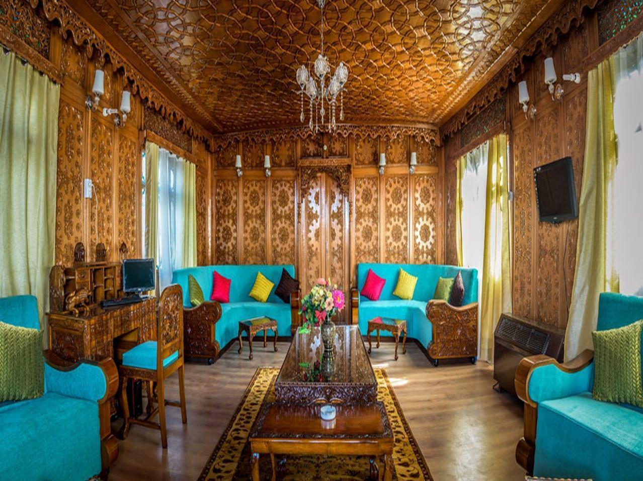 Botel Naaz Kashmir Luxury Houseboat Srinagar (Jammu and Kashmir)