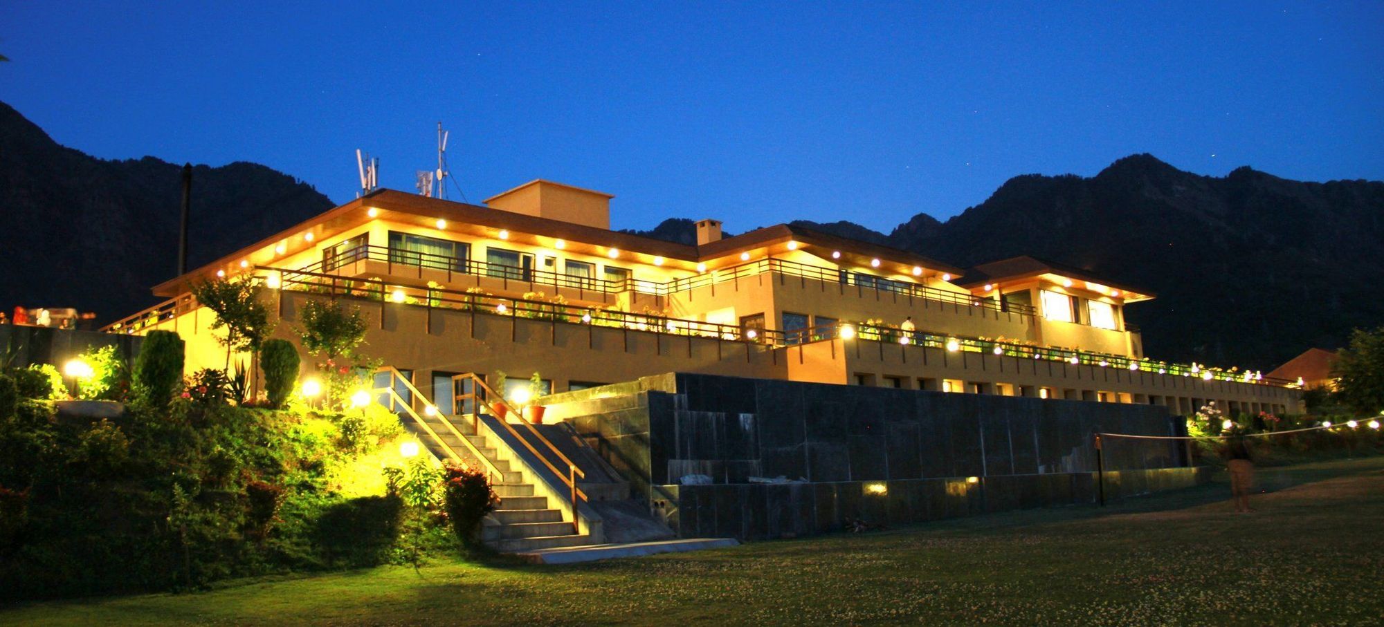 Hotel Taj Dal View Srinagar (Jammu and Kashmir)