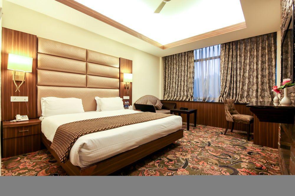 Radisson 4* Srinagar (Jammu and Kashmir)