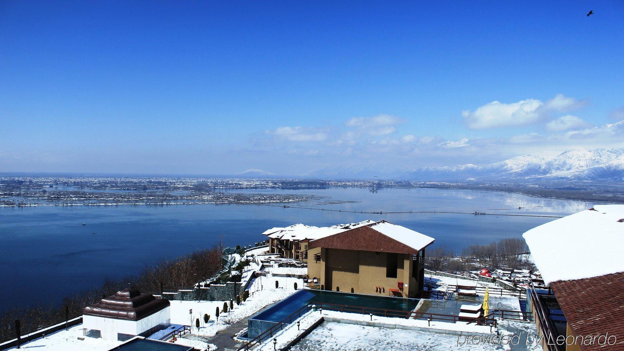 Taj Dal View Hotel Srinagar (Jammu and Kashmir)