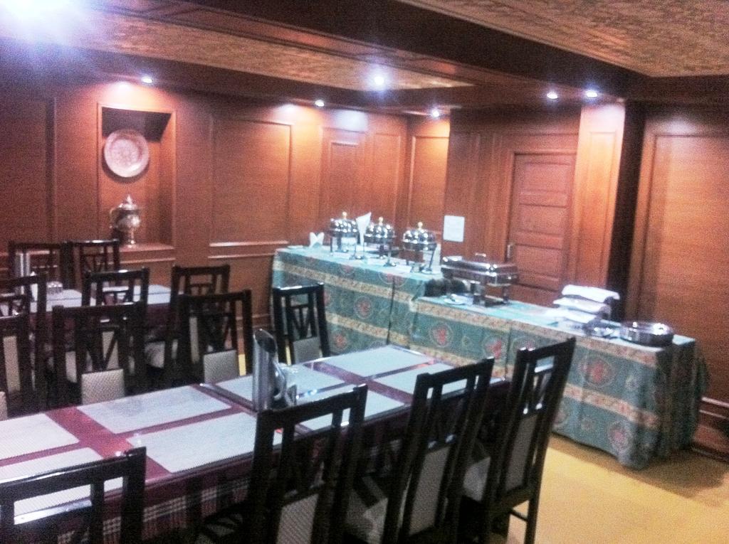 Sadaf Hotel 2*