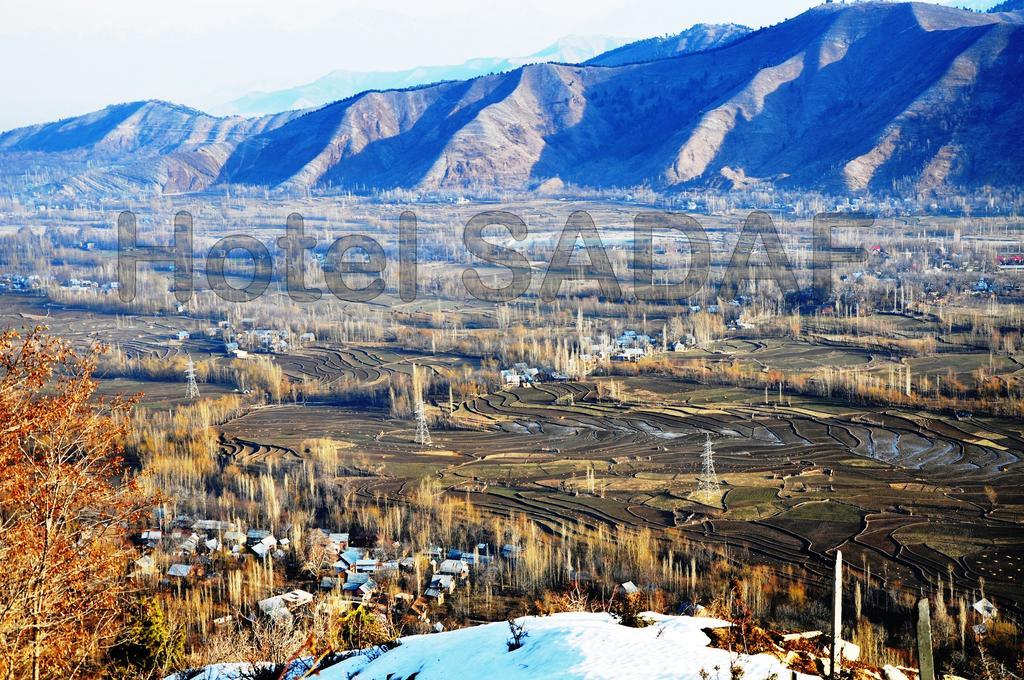 Hotel Sadaf Srinagar (Jammu and Kashmir)