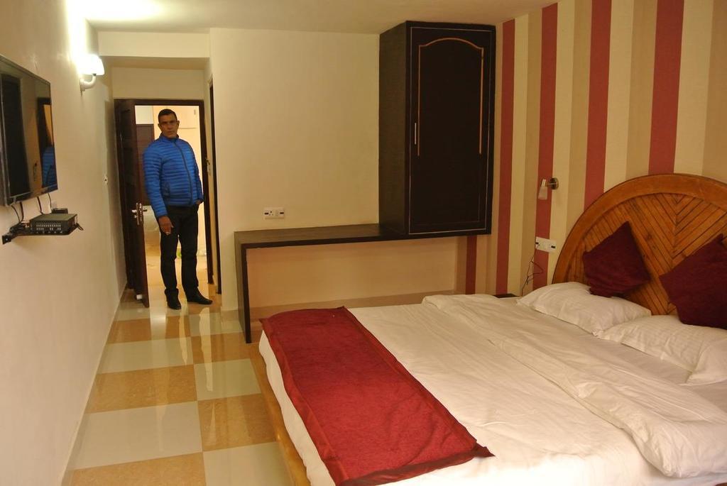 Abdullah Residency Guest house Srinagar (Jammu and Kashmir)