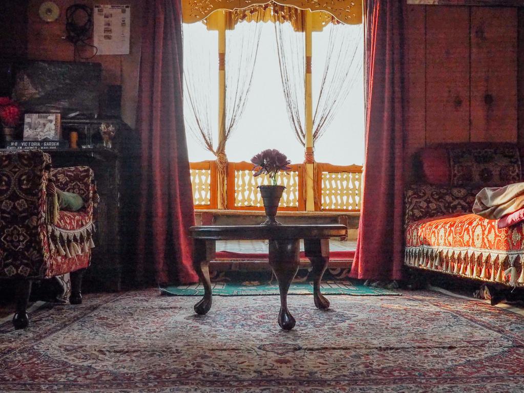 Botel Veena Palace Group Of Houseboats Srinagar (Jammu and Kashmir)