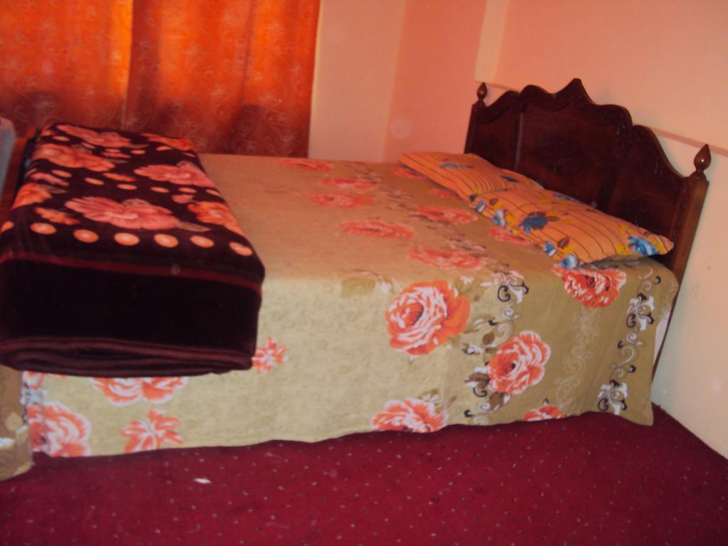 Shafeeq Guest House 3* Srinagar (Jammu and Kashmir)