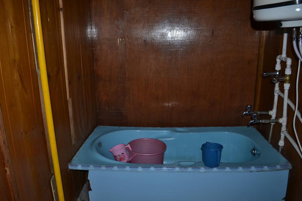 New Bombay Heritage Group Of Houseboats Srinagar (Jammu and Kashmir)