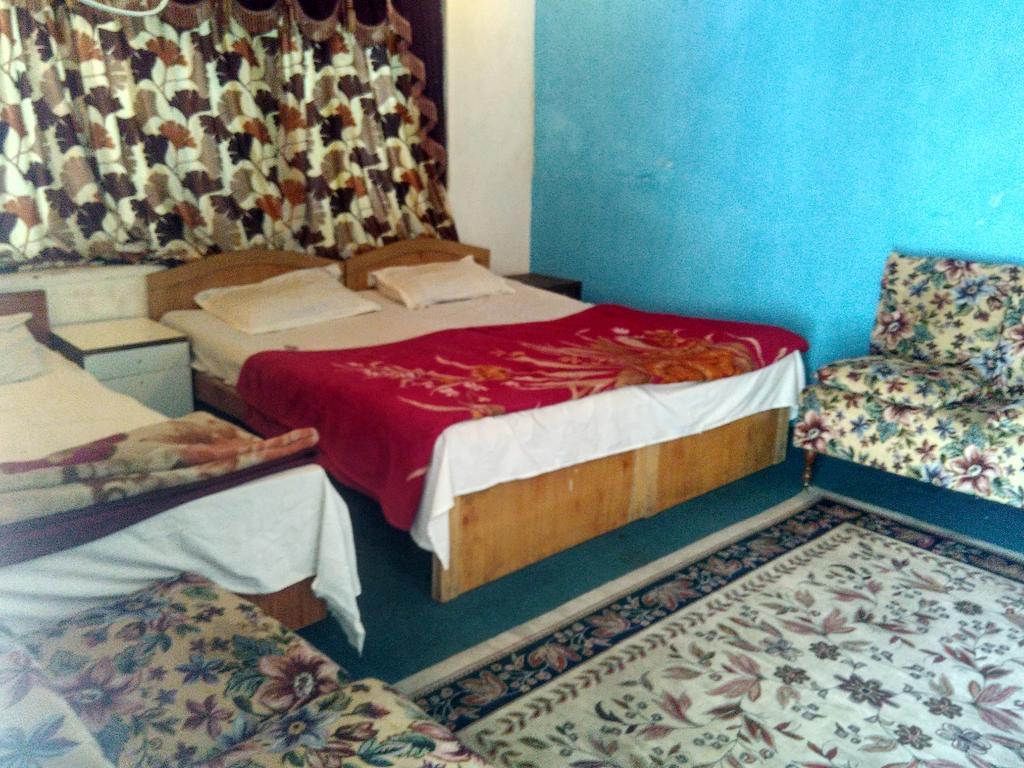 Bed & Breakfast Shalimar 2*