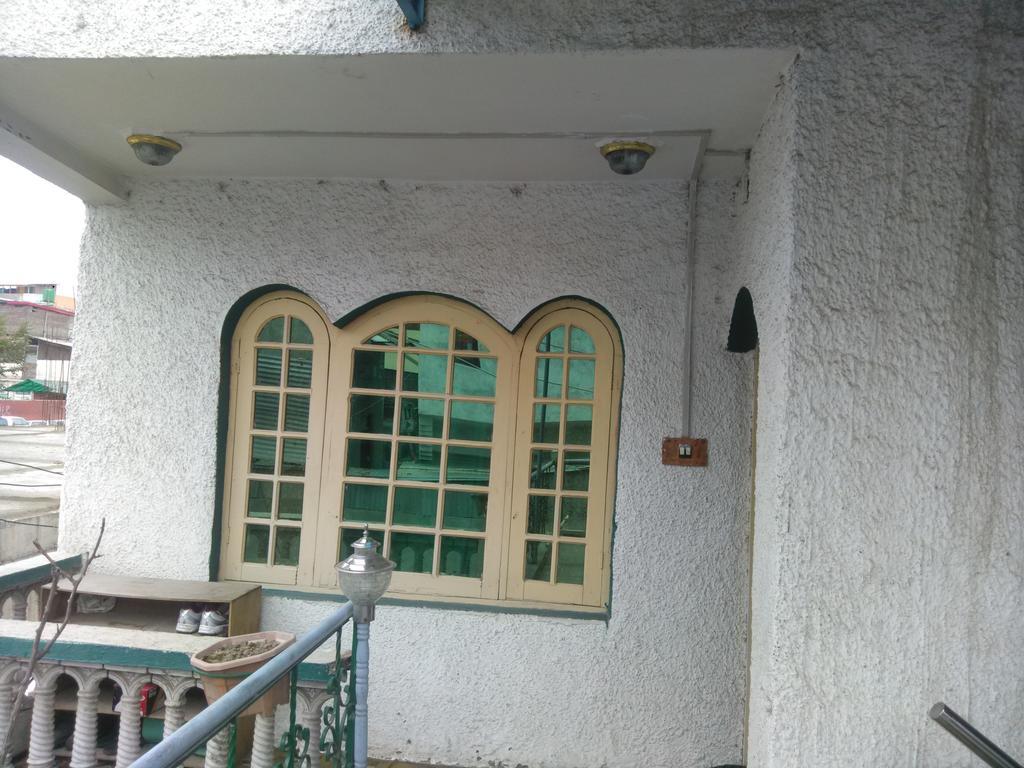 Kashmir Naaz Guest house Srinagar (Jammu and Kashmir)
