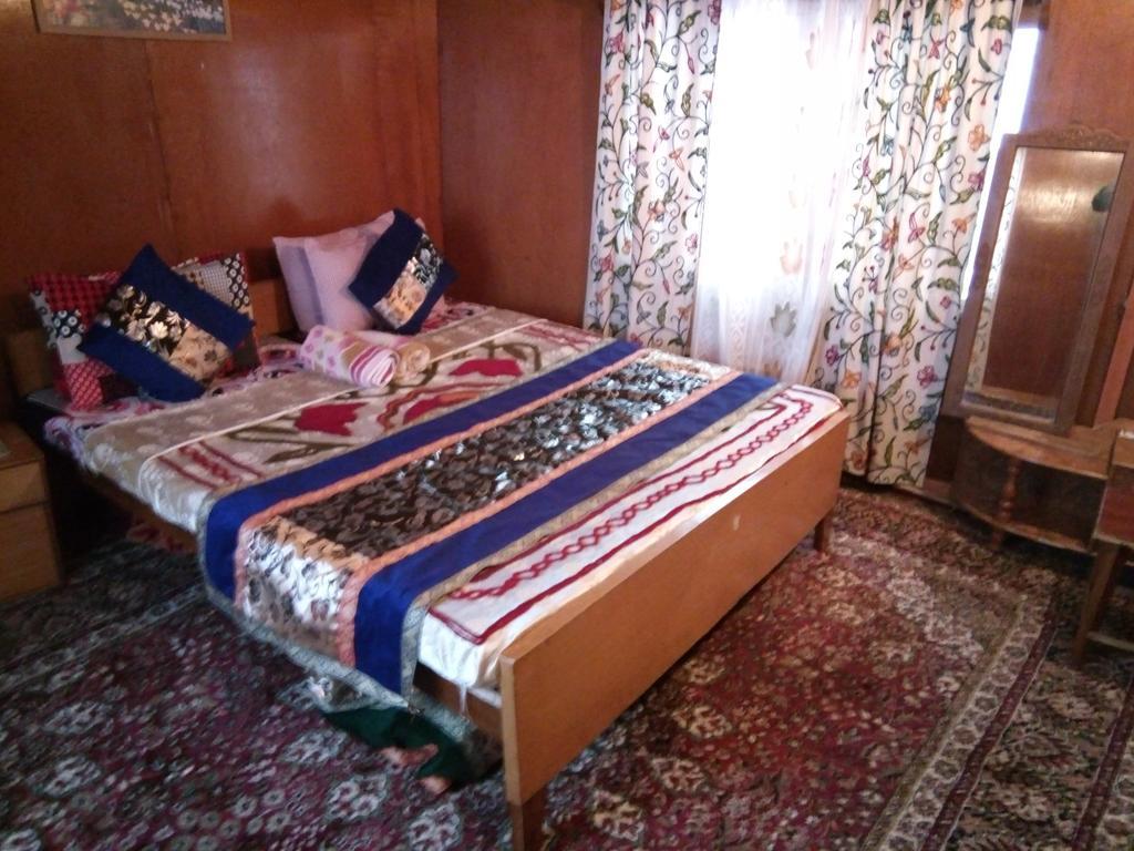 New Bombay Heritage Group Of Houseboats 4*