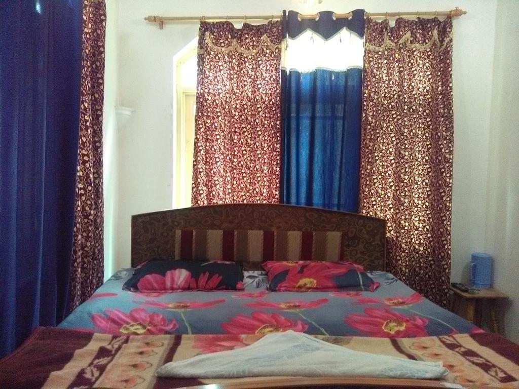 Guest house Kashmir Naaz