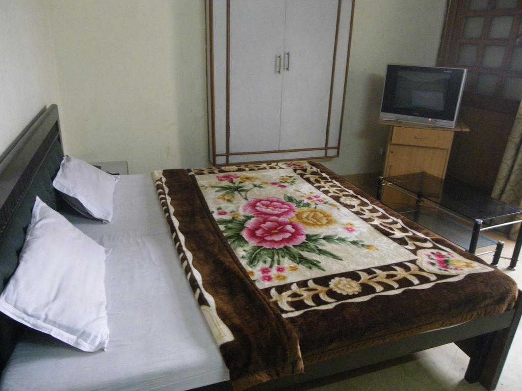 Grand City Hotel Srinagar (Jammu and Kashmir)