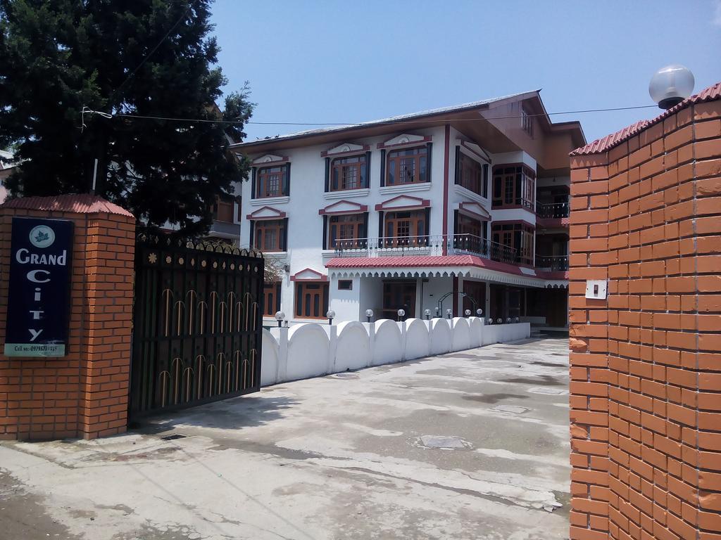 Grand City 2* Srinagar (Jammu and Kashmir)