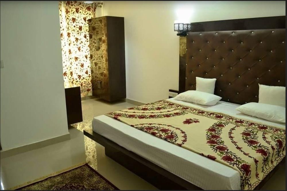 Ash Vale 3* Srinagar (Jammu and Kashmir)
