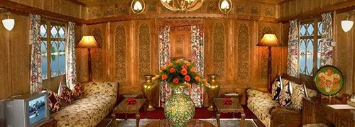 Hotel Welcomheritage Gurkha Houseboats Srinagar (Jammu and Kashmir)