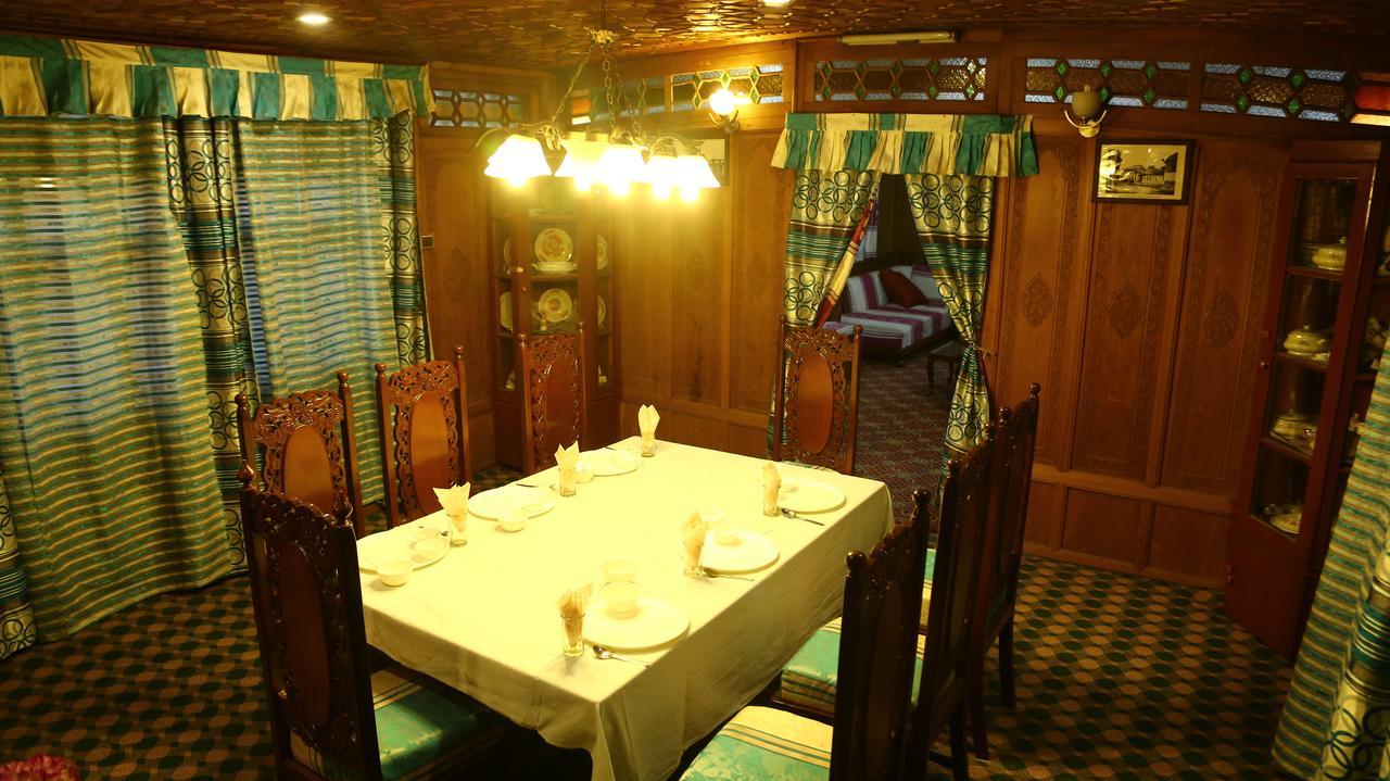 Botel Aziz Group Of Houseboats Srinagar (Jammu and Kashmir)