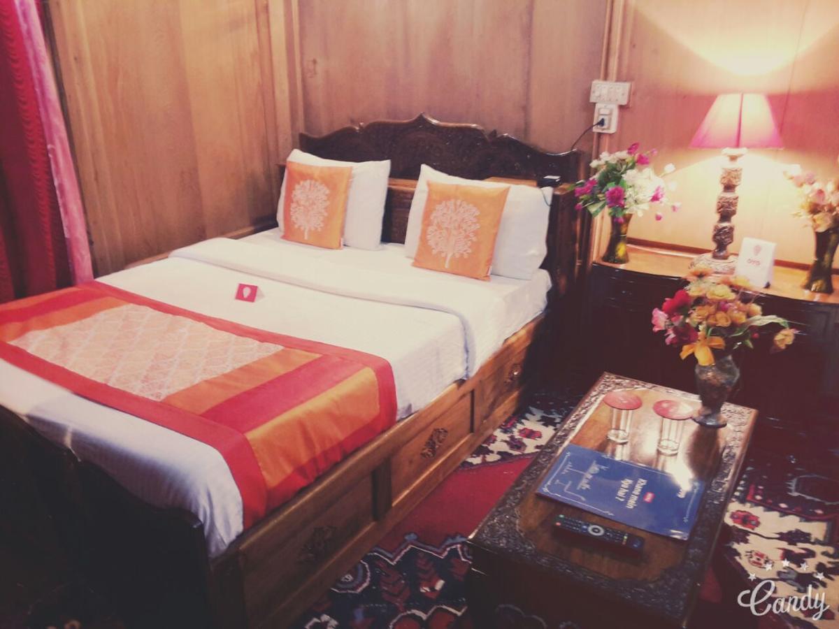 Houseboat Thao Bed & Breakfast Srinagar (Jammu and Kashmir)