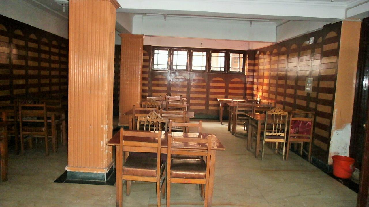 Hotel Isfhan *