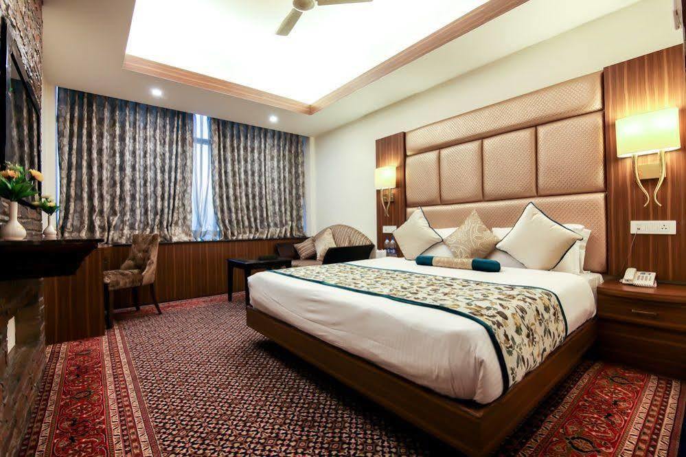 Hotel Radisson Srinagar (Jammu and Kashmir)