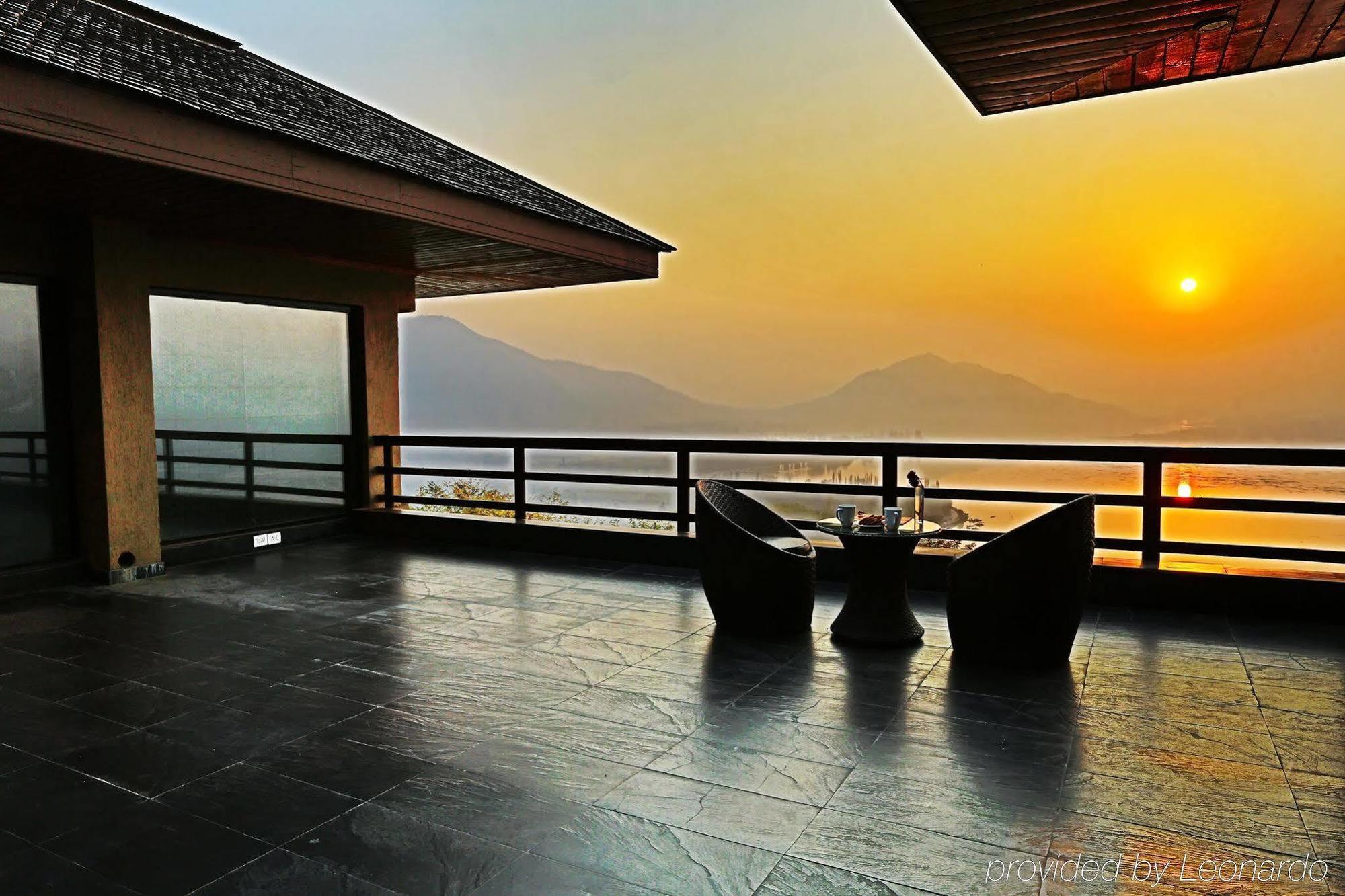 Taj Dal View Srinagar (Jammu and Kashmir)