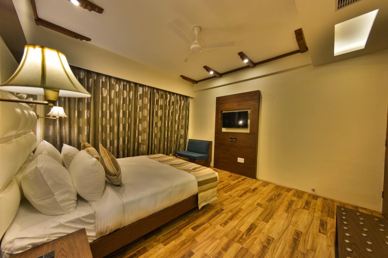 Royal Heritage Hotel Srinagar (Jammu and Kashmir)
