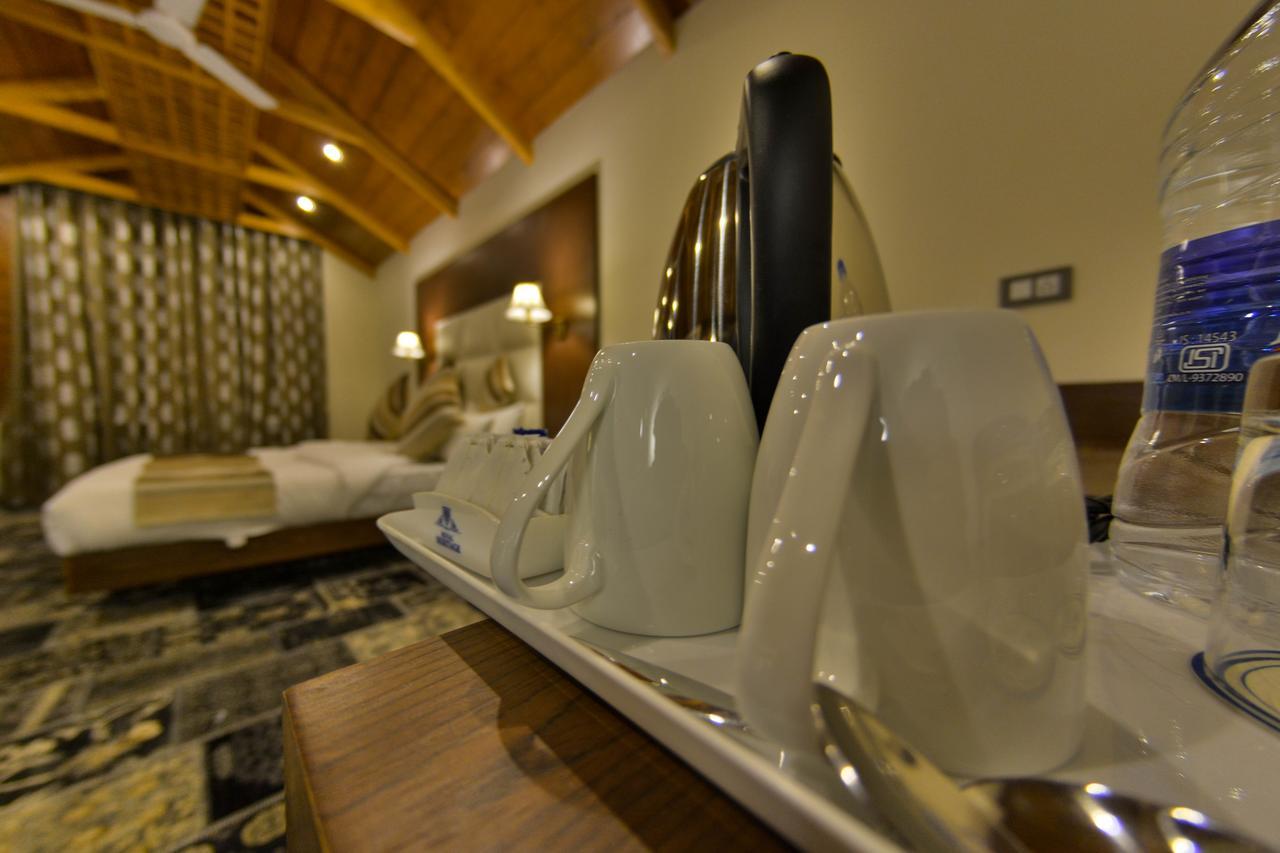 Hotel Royal Heritage Srinagar (Jammu and Kashmir)